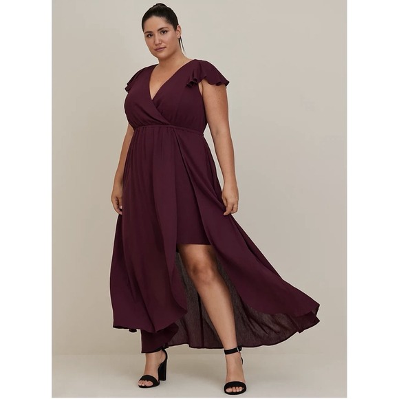 Torrid WALK THROUGH MAXI DRESS - CRINKLE GAUZE WINE Burgundy Size 2 2X 18-20 NWT - Picture 1 of 4